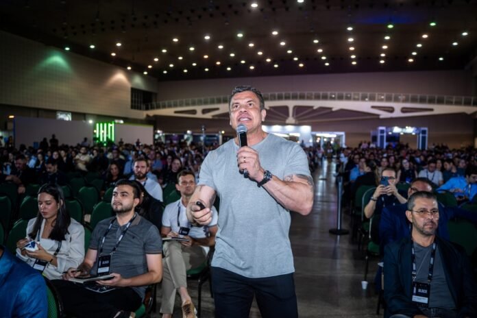 Encontro de gestão empresarial discute inteligência artificial para líderes