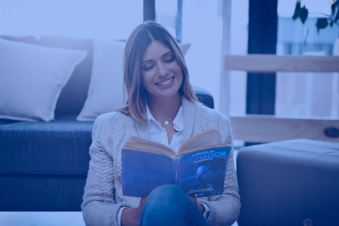 Livros resistem à era digital e fortalecem o desenvolvimento