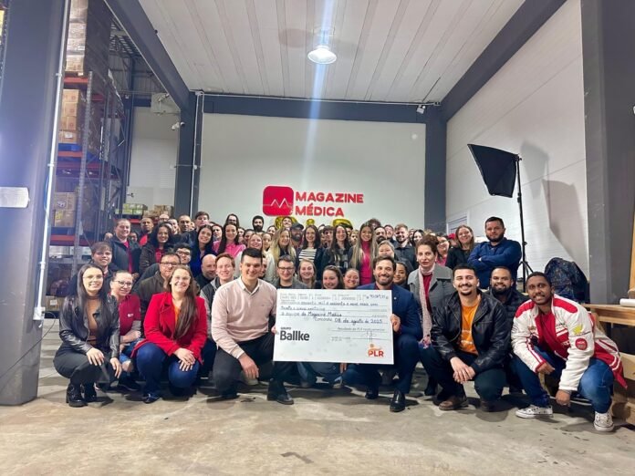 Magazine Médica completa um ano de seu programa de PLR