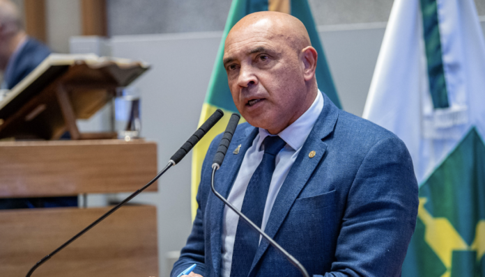 Deputado Wellington Luiz em prol da população LGBTQIAPN+