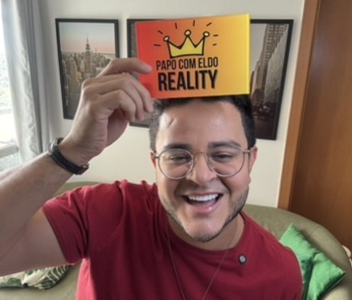 A liderança de Jonas no BBB 26 movimentou a casa mais vigiada do país e também rendeu análise afiada fora dela. O jornalista e influenciador Eldo Gomes comentou o desempenho do brother e avaliou os impactos estratégicos da vitória na dinâmica do jogo. Para Eldo, a conquista da liderança chega em um momento decisivo da temporada, quando alianças começam a se consolidar e rivalidades ficam mais evidentes. “A liderança é mais do que um quarto exclusivo e imunidade. É poder de articulação. É quando o jogador mostra se sabe jogar com estratégia ou apenas com emoção”, analisa.