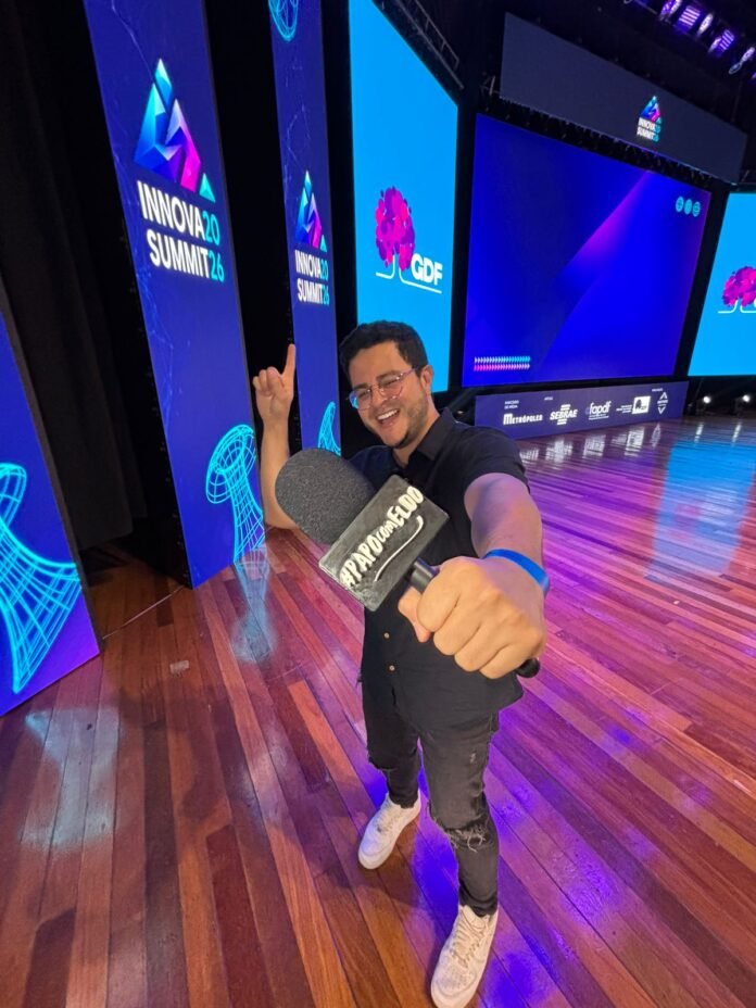 Papo com Eldo estará em Goiânia na Expo Turismo Goiás 2026 O projeto #PapoComEldo já tem destino confirmado em 2026: Goiânia será palco de mais uma cobertura especial comandada pelo jornalista e influenciador Eldo Gomes durante a , um dos principais encontros do setor turístico do Centro-Oeste brasileiro. A feira acontece nos dias 17 e 18 de junho de 2026, no Centro de Convenções de Goiânia, reunindo agentes de viagens, criadores de conteúdo, destinos turísticos, marcas, hotéis e empresas ligadas ao turismo nacional. Durante os dois dias de programação, o #PapoComEldo vai produzir conteúdos especiais mostrando bastidores, tendências do turismo, experiências culturais, networking e entrevistas com nomes do mercado. A proposta é aproximar o público das novidades do setor de viagens e do universo creator, com uma cobertura dinâmica e voltada para as redes sociais. Goiânia vem se consolidando como um importante polo para eventos de turismo e negócios, fortalecendo conexões entre profissionais, influenciadores e empresas do segmento. A Expo Turismo Goiás 2026 promete ampliar ainda mais essa integração entre destinos, tecnologia, inovação e experiências de viagem.