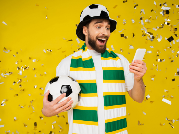 Cartão de TODOS facilita troca de figurinhas da Copa via app