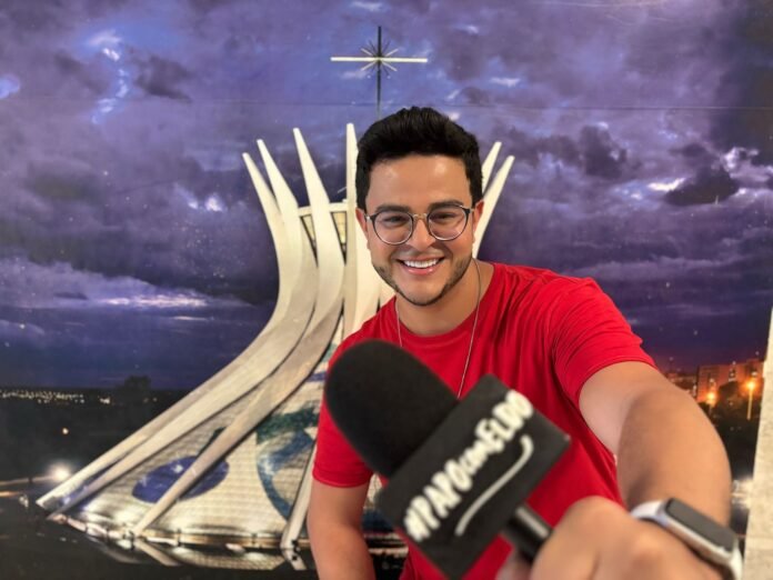 podcast, apresentador de podcast, entrevistas, entrevista jornalística, Papo com Eldo, Eldo Gomes, creator, jornalista creator, comunicação, networking, storytelling, produção de conteúdo, videocast, Spotify Podcast, técnicas de entrevista, ouvir melhor, media training, marketing de conteúdo, conteúdo digital, comunicação estratégica, conversa autêntica, entrevistador, podcast brasileiro, creator economy, jornalismo digital