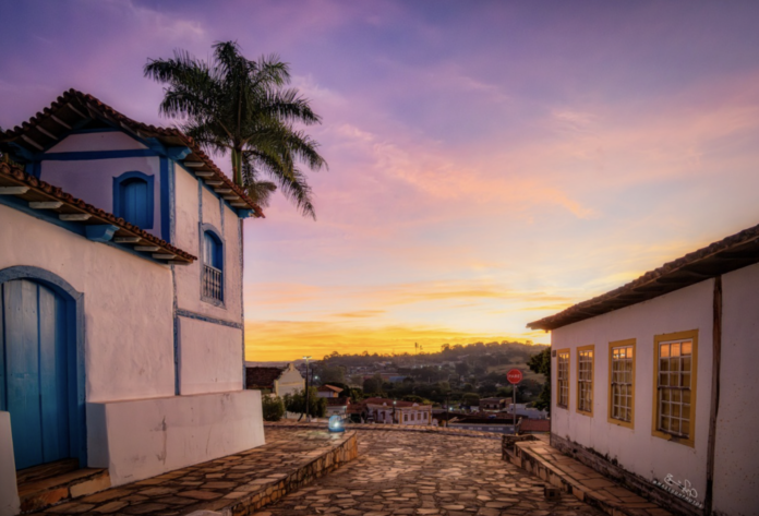 Trilha Poética, Corumbá de Goiás, turismo em Goiás, literatura goiana, Cora Coralina, Bernardo Élis, José J. Veiga, Centro Histórico, Academia de Letras, AC-CLAM, Caminho de Cora Coralina, Rota dos Pirineus, turismo cultural, turismo de experiência, evento gratuito, poesia, música, cultura goiana, Cine Teatro Esmeralda, Memorial dos Imortais, ecoturismo Goiás, Salto Corumbá, atrações em Goiás, agenda cultural, eventos em Goiás